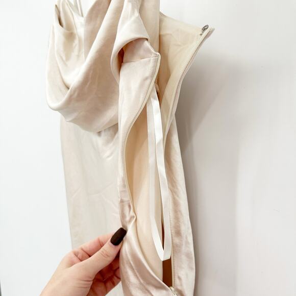 NWT Selfie Leslie Coquette Well Verse Pleated Bust Front Split Slip Dress Size L - Picture 10 of 13